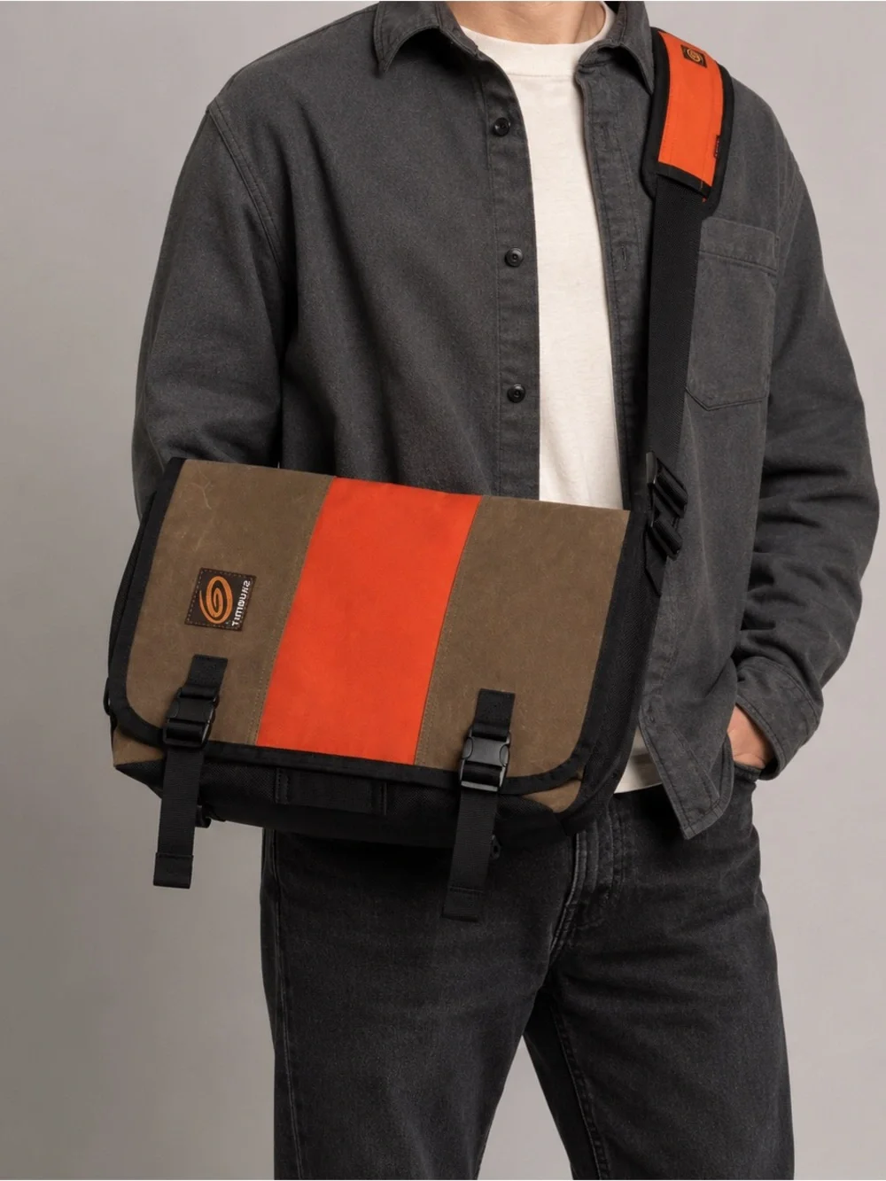 Timbuk2 Classic Messenger Bag Small Brown Orange